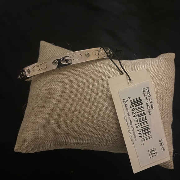 Precioso Brazalete COACH NUEVO 🎁 El regalo perfecto para este 14 de Febrero . - Picture 5 of 5